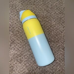 ☀️32oz Special Edition Sun and Sea Owala🌊